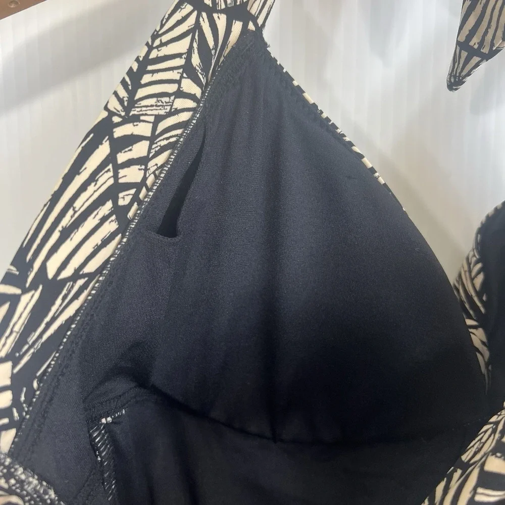 Seafolly Palm Print One‎ Piece Halter Swimsuit 8 Black Tan Tie Back Resort Vacay